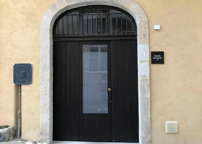 Ponte Vecchio Couette-café Raguse